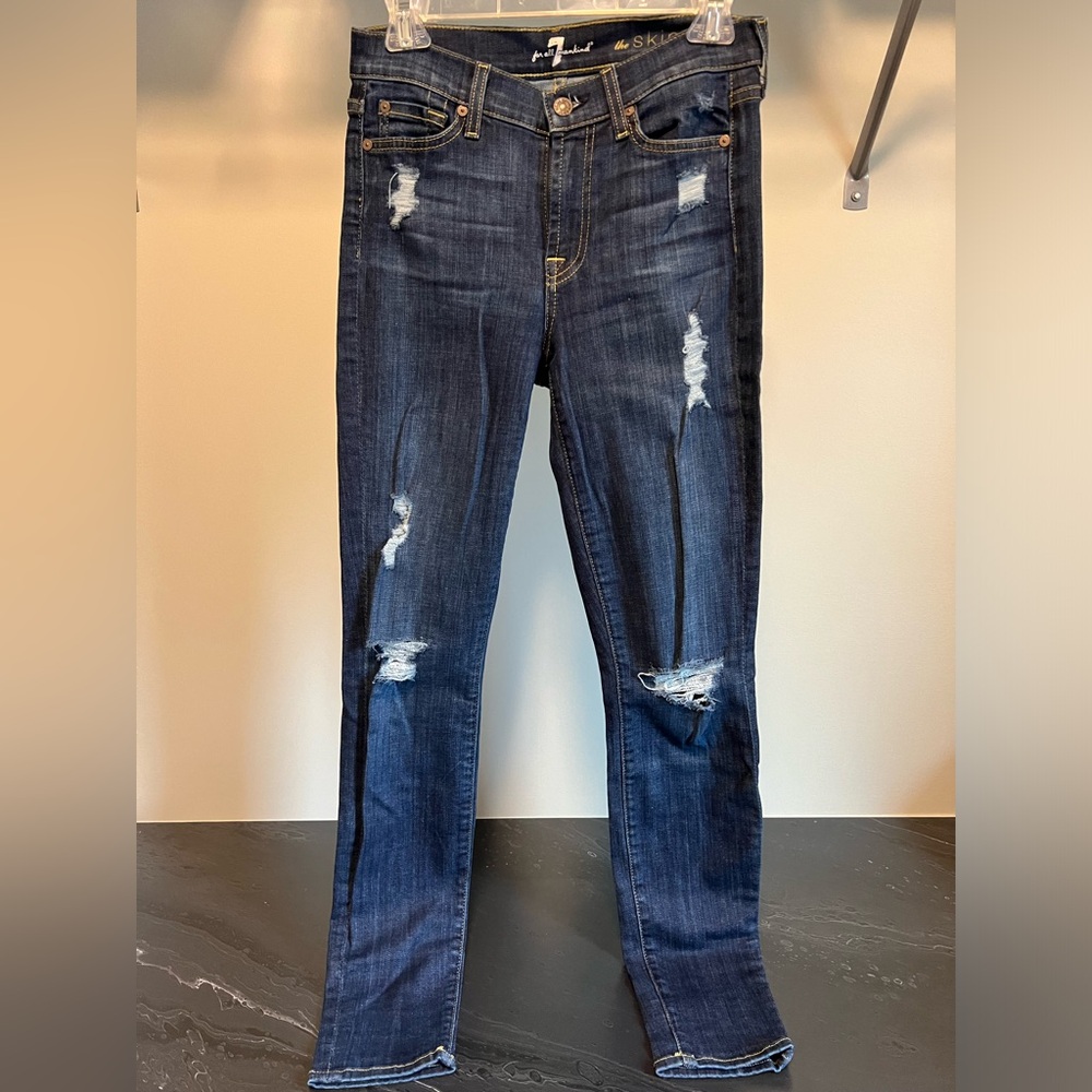 7 for all Mankind Distressed Skinny Jean. Excellent used condition. Size 26.